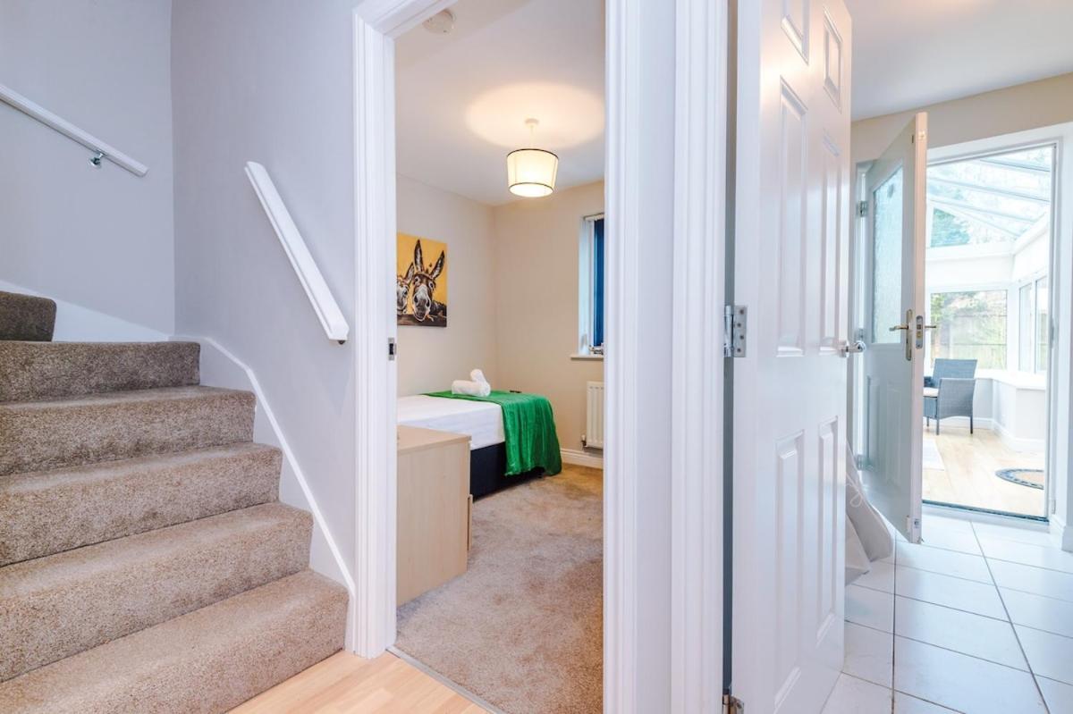 Holiday home Charming Townhome Retreat, Close To Manchester